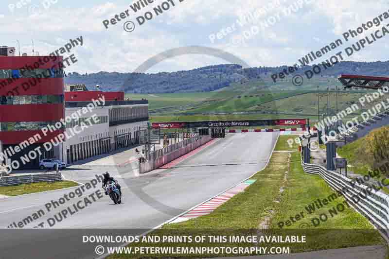 cadwell no limits trackday;cadwell park;cadwell park photographs;cadwell trackday photographs;enduro digital images;event digital images;eventdigitalimages;navarra;no limits trackdays;peter wileman photography;racing digital images;trackday digital images;trackday photos